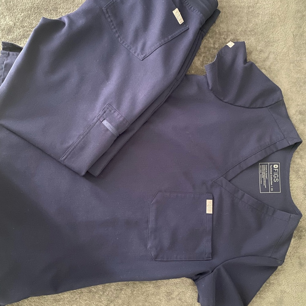 Figs Navy Blue Scrub Set